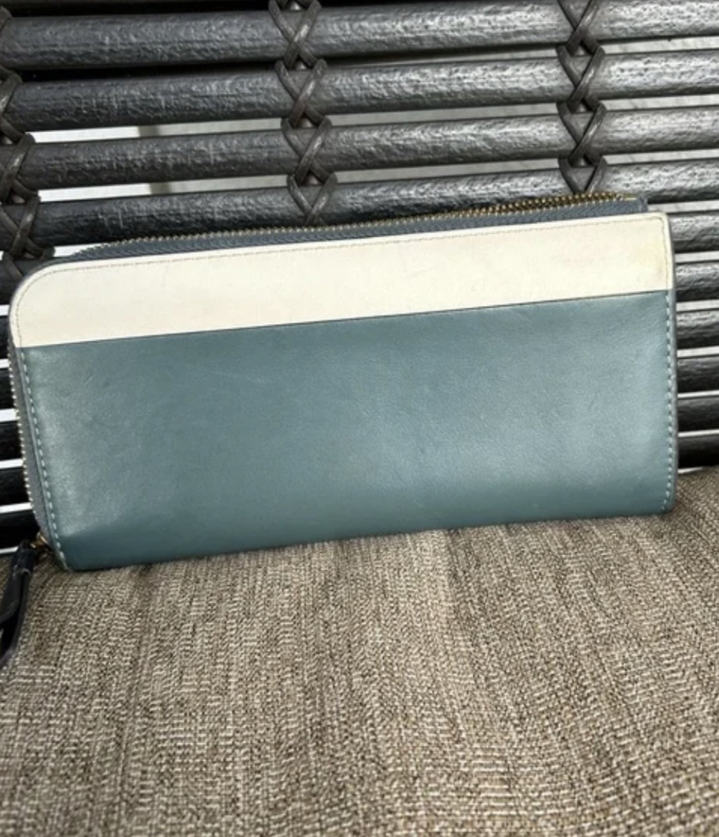 Vintage Tory Burch Perry Shark Applique Zip Continental Wallet