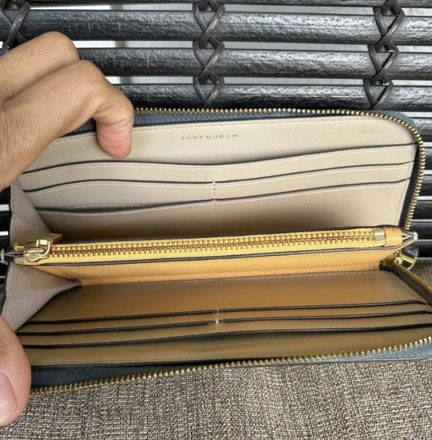 Vintage Tory Burch Perry Shark Applique Zip Continental Wallet