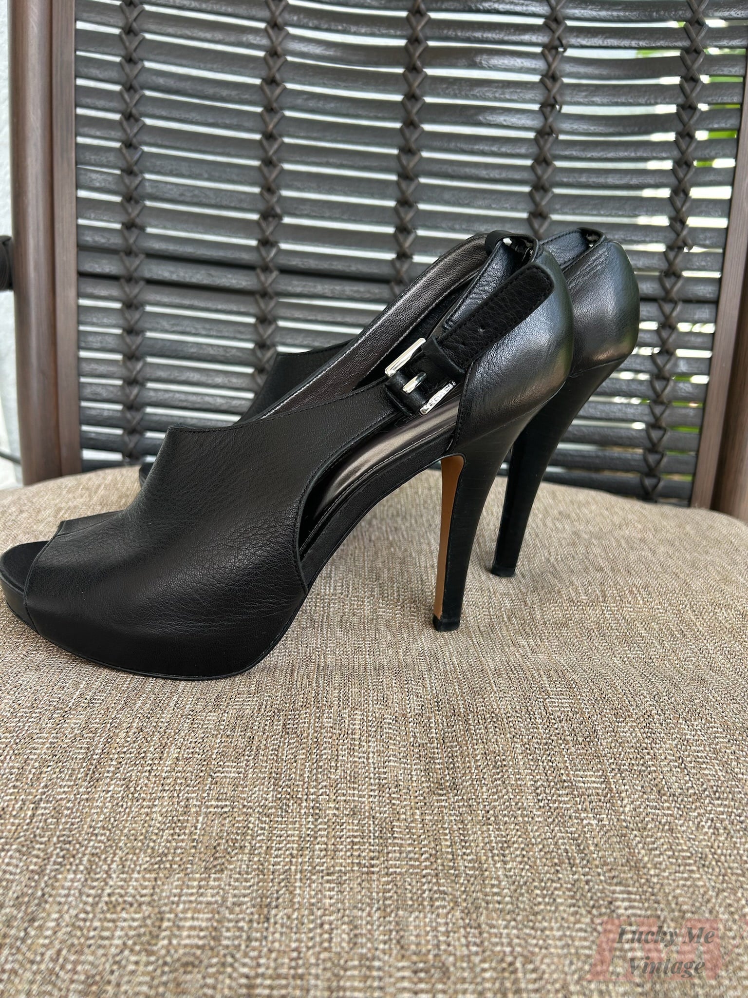 Coach black Heels size 8b