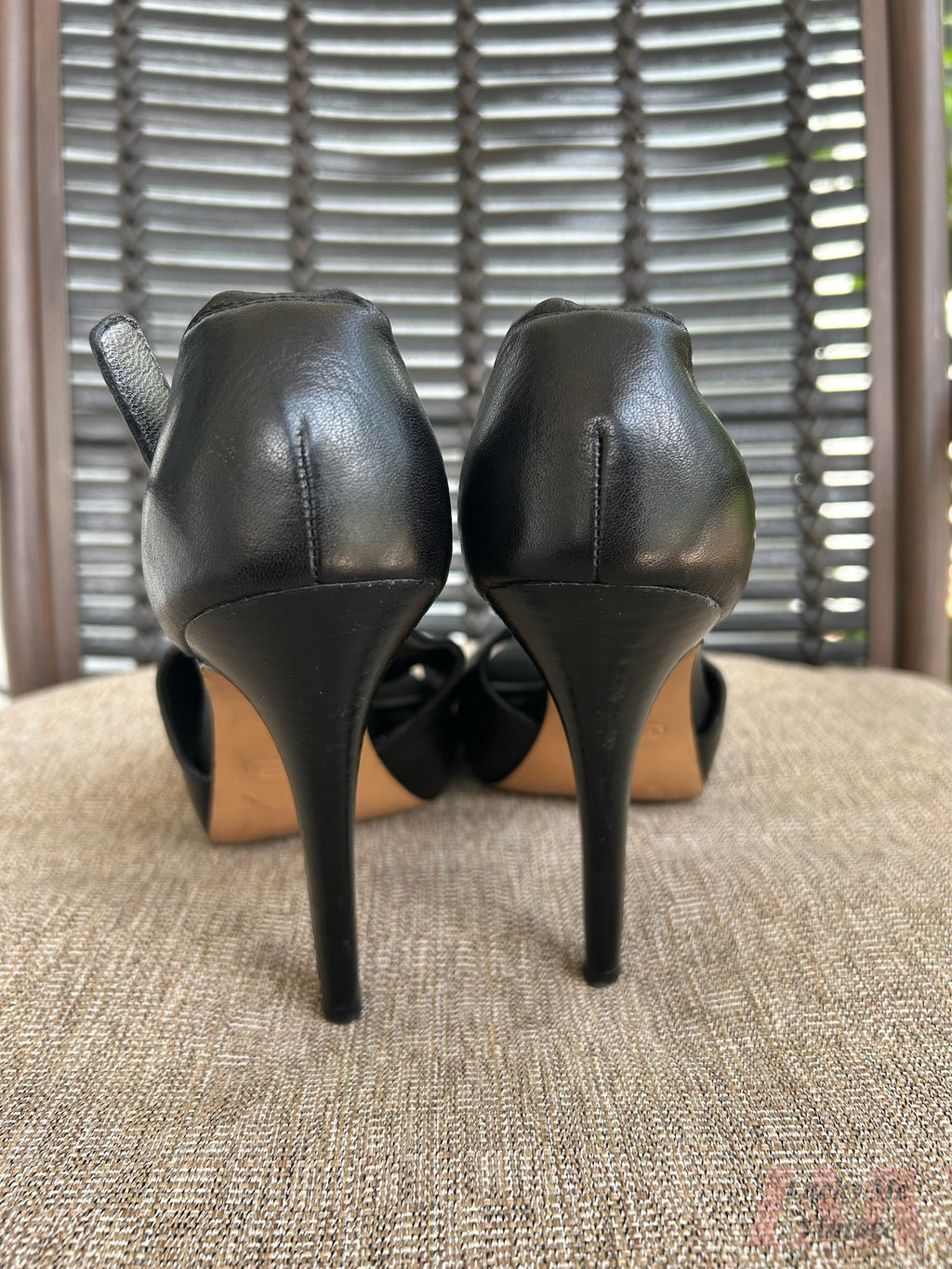Coach black Heels size 8b
