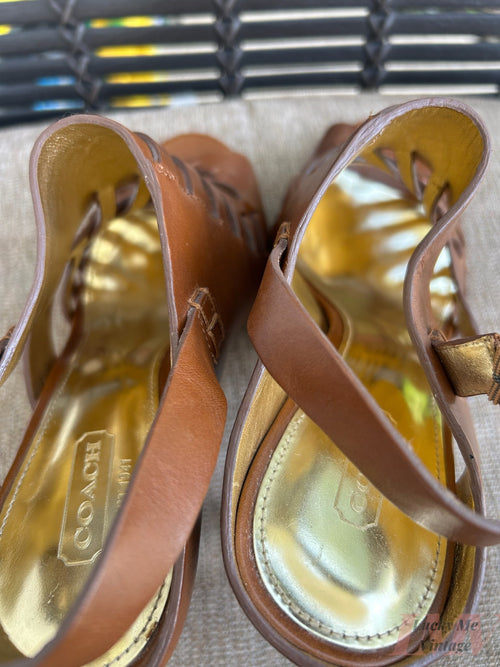 Coach brown Heels size 8b