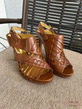 Coach brown Heels size 8b