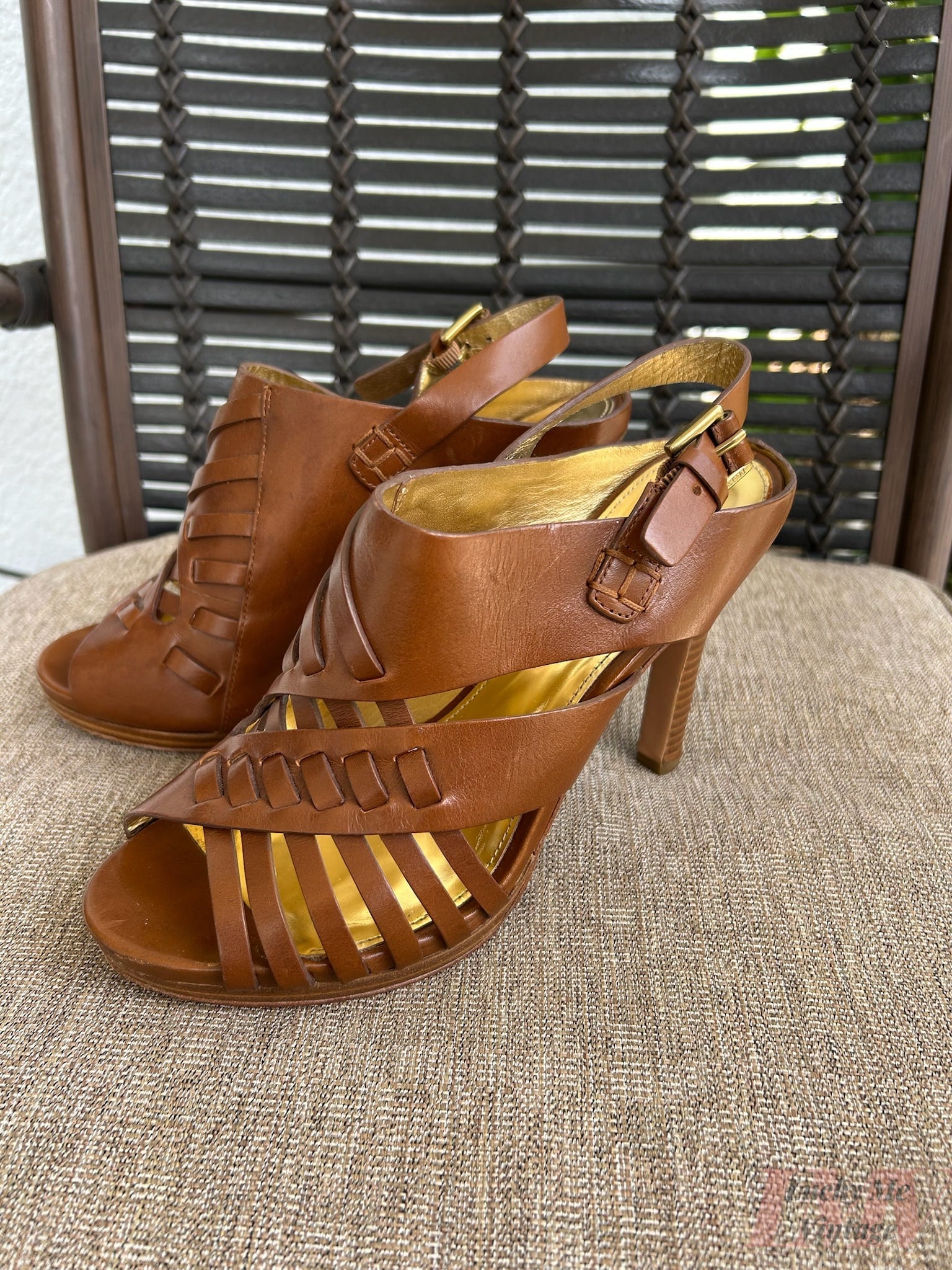 Coach brown Heels size 8b