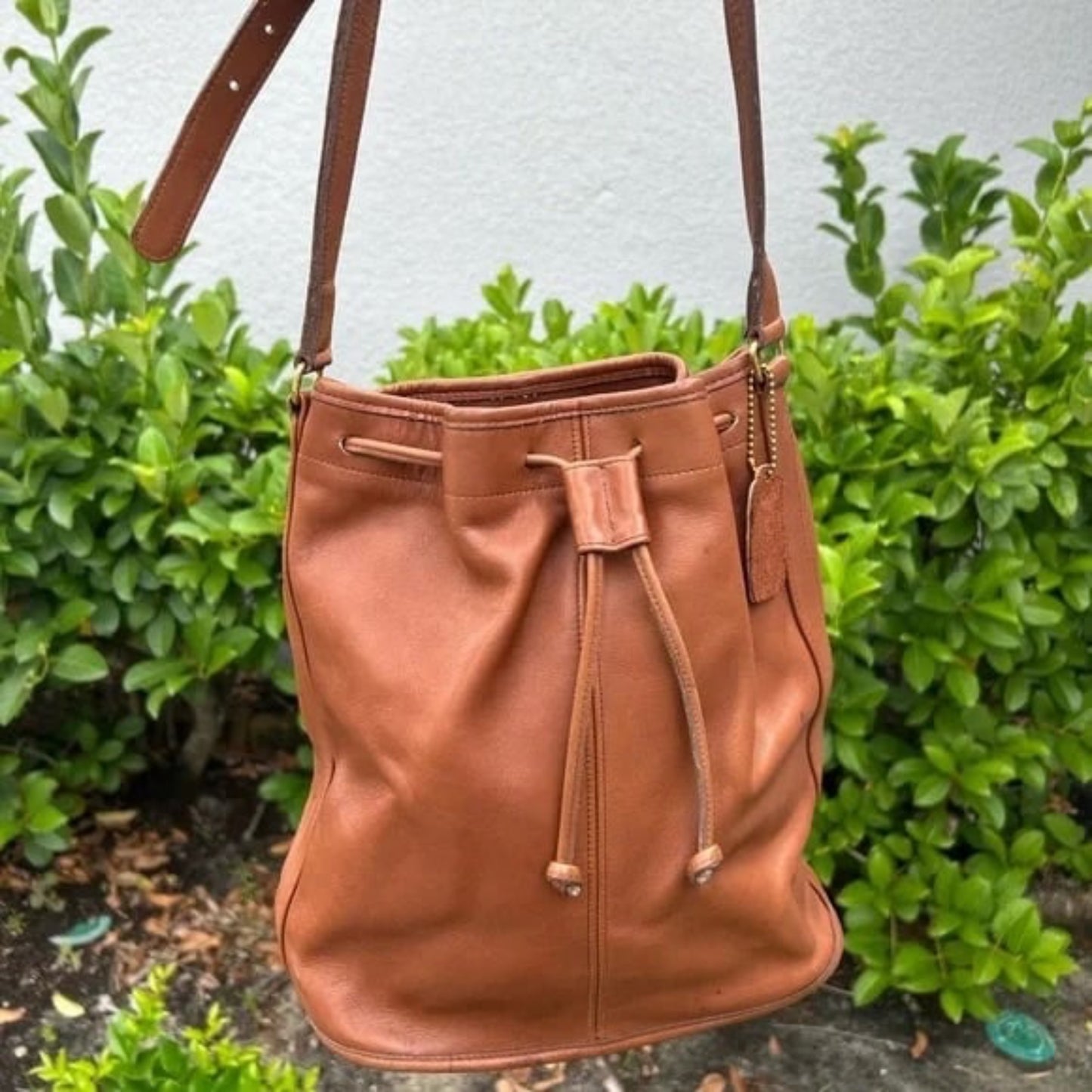 Coach Brown Leather Bucket Bag Nicholas style 4905