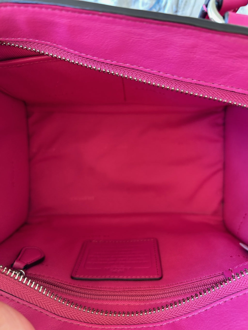 Coach Pink Leather Women's hand Bag with cross strap
