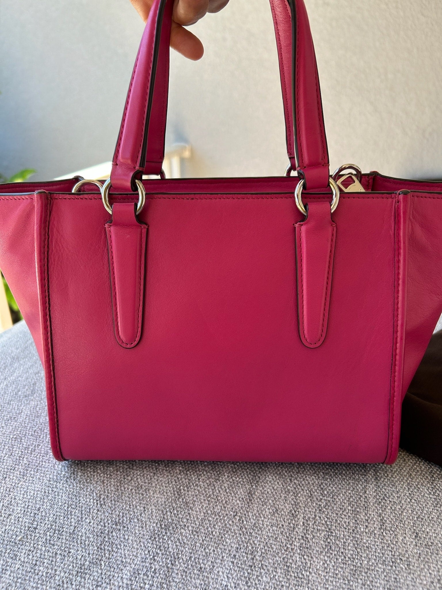 Coach Pink Leather Women's hand Bag with cross strap