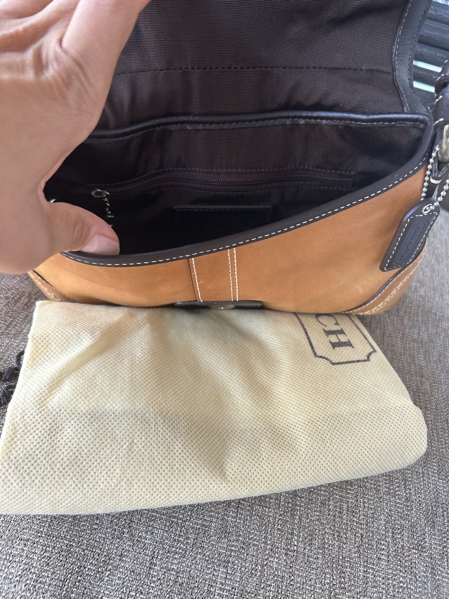Vintage Coach soho F10909 Tan and Brown Leather Shoulder Bag