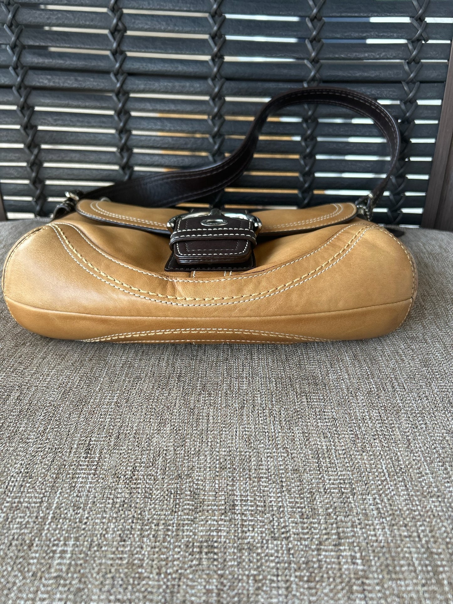 Vintage Coach soho F10909 Tan and Brown Leather Shoulder Bag